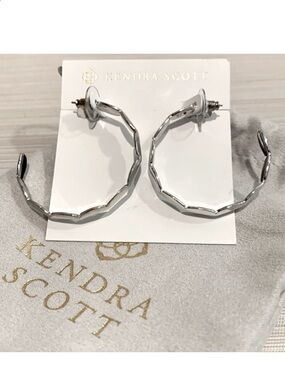 🕊️Kendra Scott Brooke Earrings